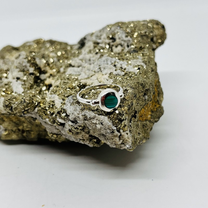Anillo Círculo Bisel en Lapislázuli o Malaquita Anillo Círculo Bisel en Lapislázuli o Malaquita