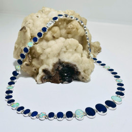 Collar Goznes Óvalo en Lapislázuli y Ópalo Blanco