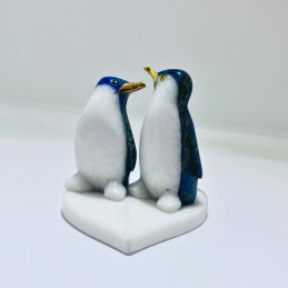 Pareja de Pingüinos con Base Corazón