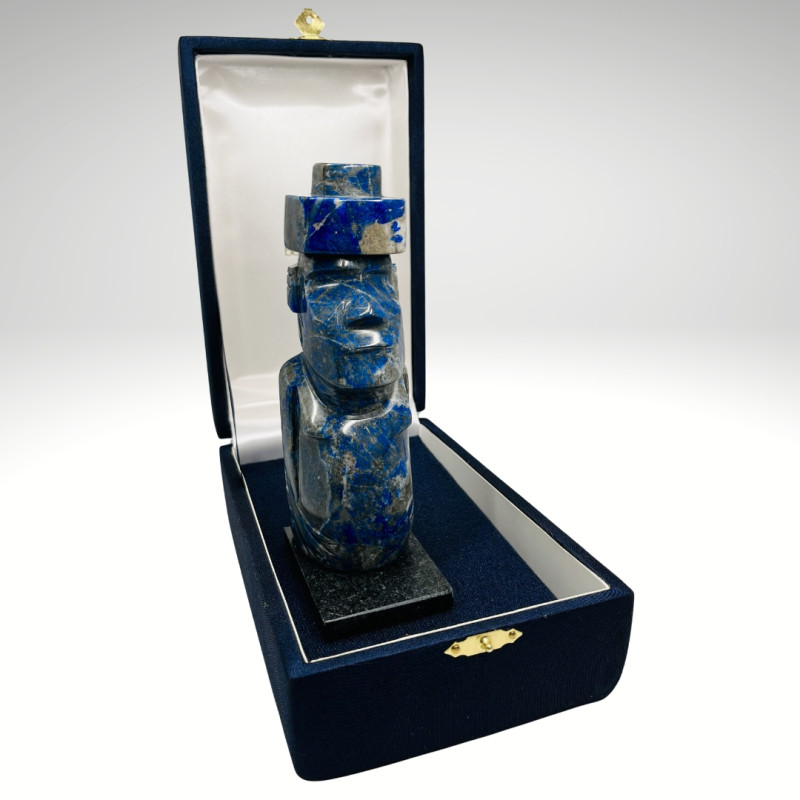 Moai Esculpido en Lapislázuli 16cm con Base de Ónix Negro y Estuche