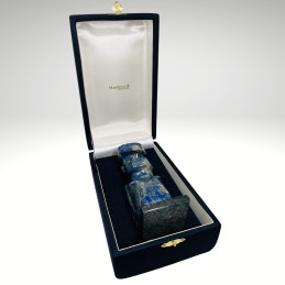 Moai Esculpido en Lapislázuli 16cm con Base de Ónix Negro y Estuche