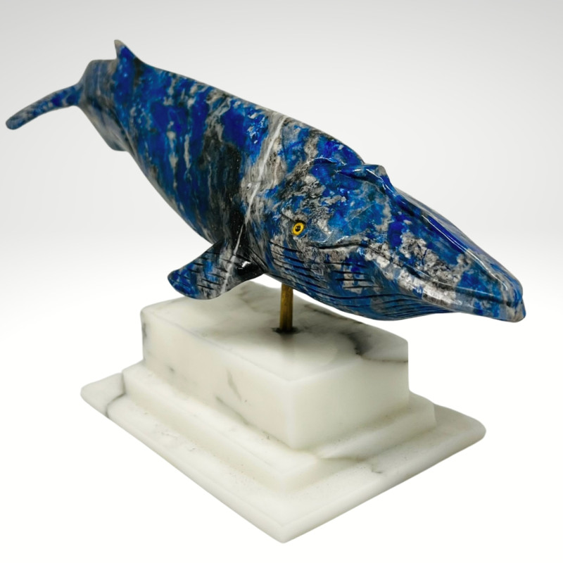 Ballena Azul esculpida en Lapislázuli